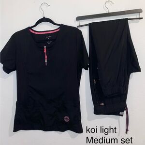Koi Light Black Scrub Set - Medium
